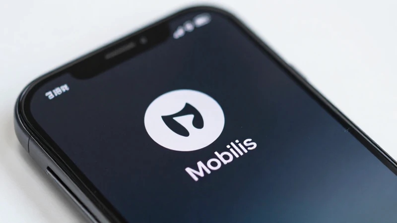 Smartphone Android sobre fondo desenfocado moderno
