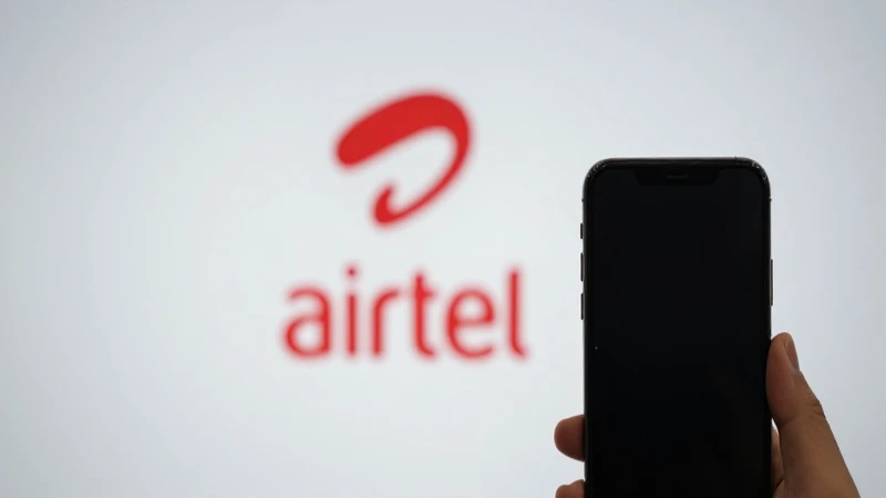 Complete Guide to APN India Airtel Automatic Internet Settings 3 Blanco iPhone con brillo suave y borroso