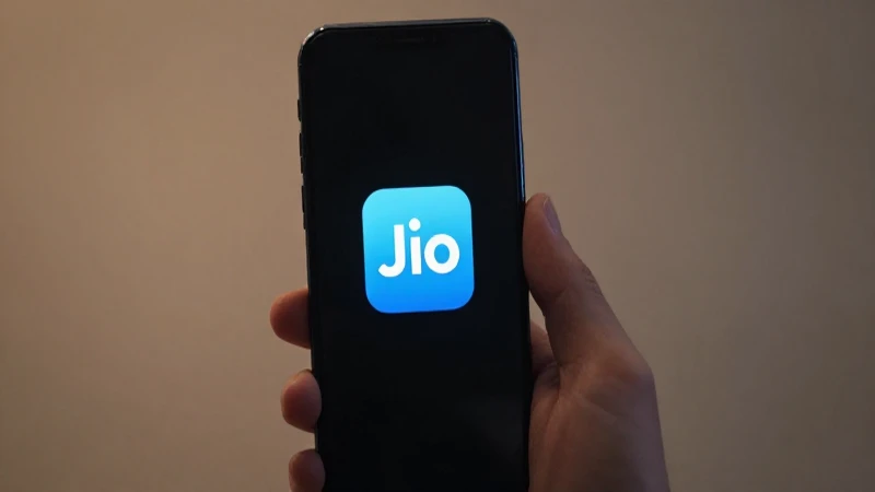 Smartphone Android, Jio, iluminación suave y cinematográfica