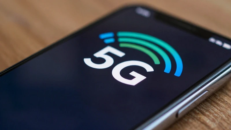 Smartphone Android con señal 5G vibrante