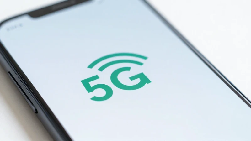 Smartphone Android con 5G e iluminación brillante