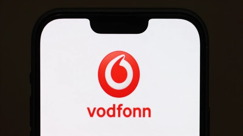 Primer plano del móvil con logotipo sutil